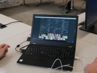 IT-Forensiker-demonstriert-Deep-Fake-Simulation